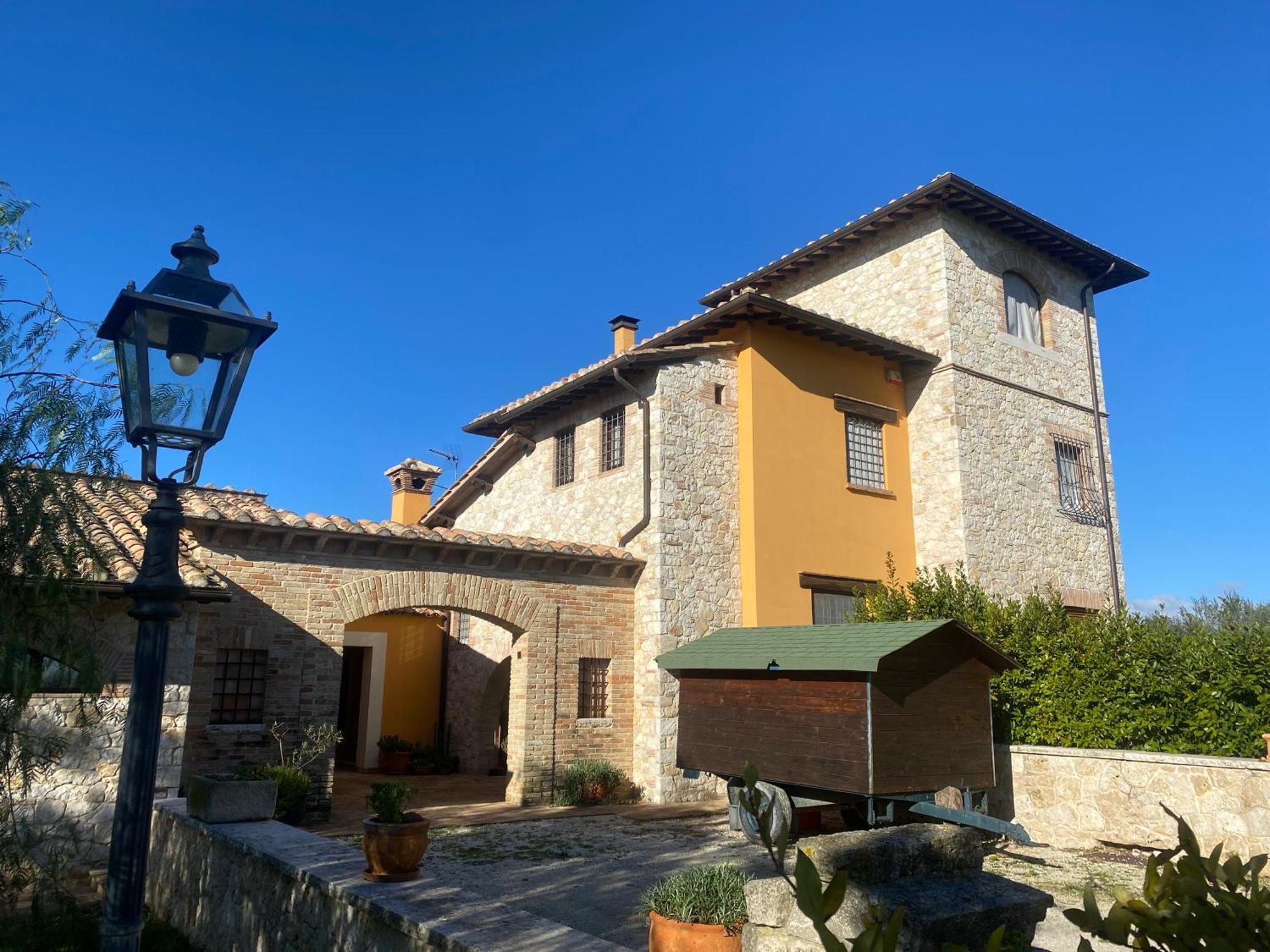 הוילה Monte Campano La Casa Di Betta מראה חיצוני תמונה